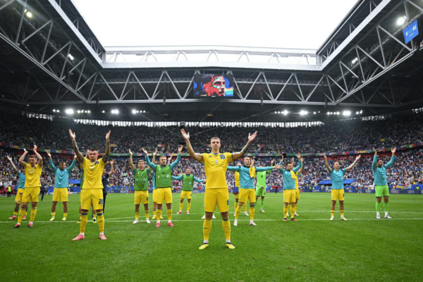 Euro 2024: Ukraine lội ngược dòng ngoạn mục trước Slovakia