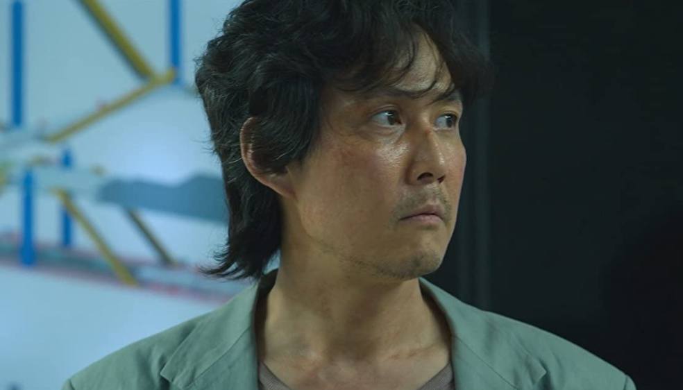 Lee Jung Jae sẽ trở lại với vai chính Seong Gi Hun trong phần 2 Squid Game  IMDB