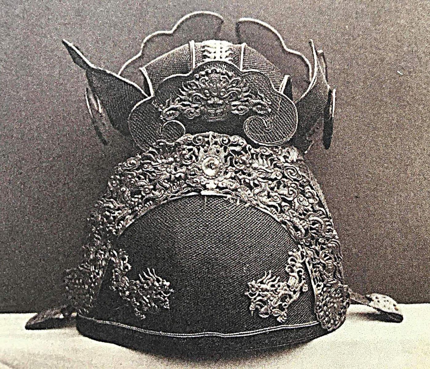 Chiếc mũ Đầu Hổ được xác định vào đời vua Thiệu Trị