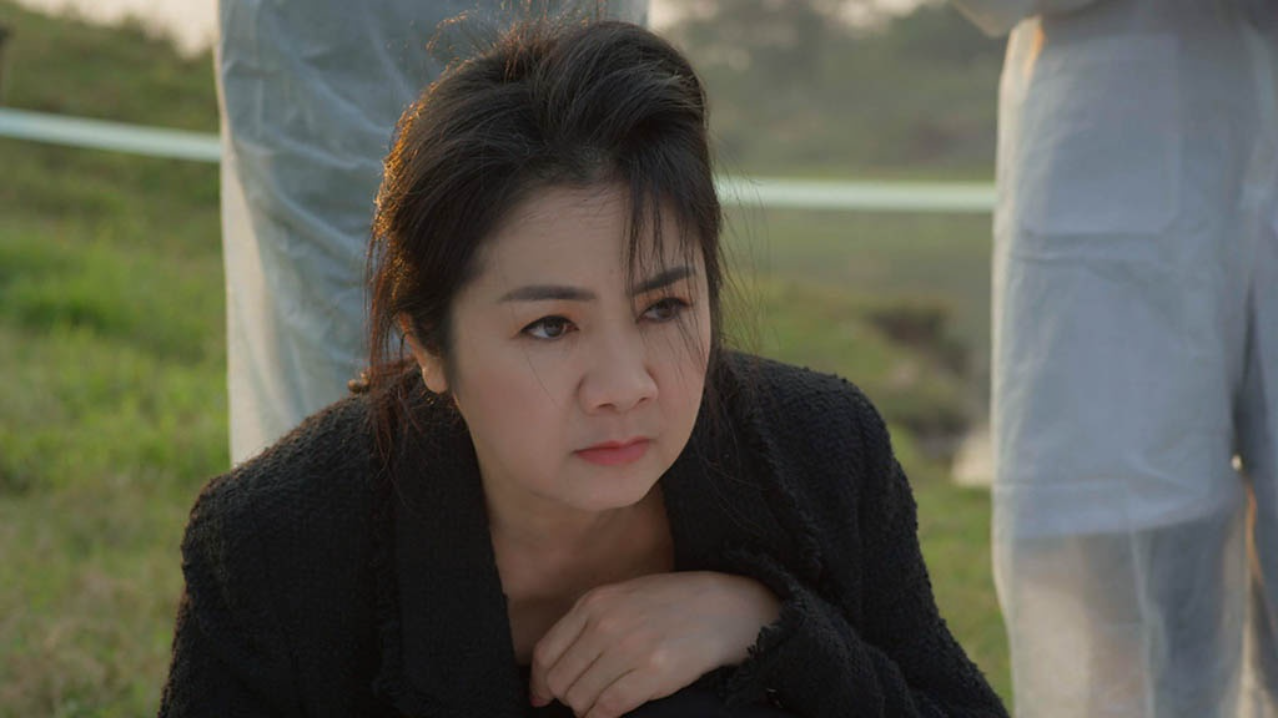NSND Thu Hà trở lại màn ảnh nhỏ gây ấn tượng với vai diễn Bạch Cúc trong phim Hướng dương ngược nắng  ẢNH VFC