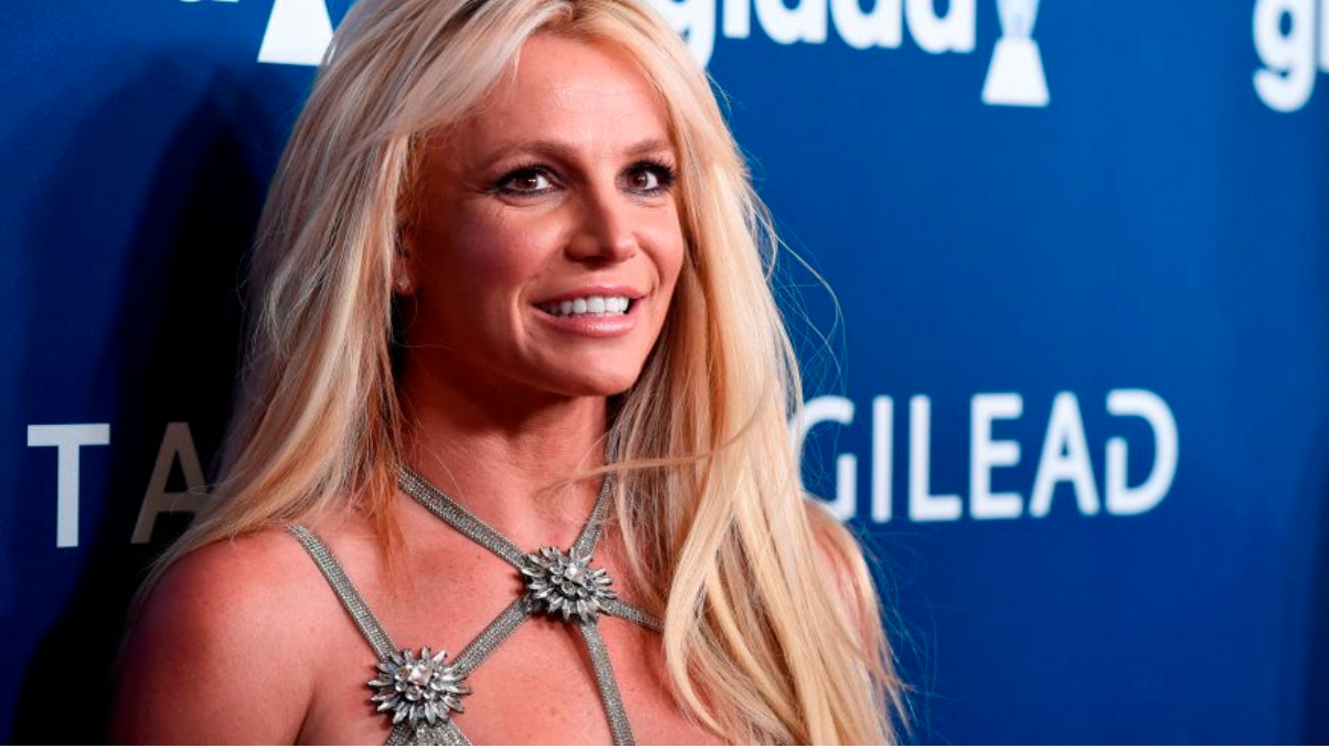 Britney Spears bị tố hành hung nhân viên