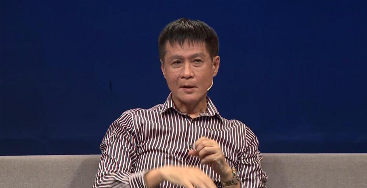 Lê Hoàng gây bức xúc vì phát ngôn 'làm nail, bán online thì học thức không cao'