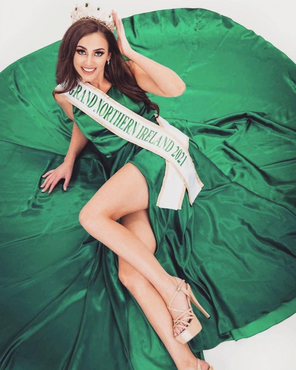 Shannon McCulla - Hoa hậu Hòa bình Bắc Ireland 2021 (Miss Grand Northern Ireland 2021), là người duy nhất trong nhóm hoa hậu thuộc tổ chức Miss Grand United Kingdom tham gia Hoa hậu Hòa bình Quốc tế sắp tới  INSTAGRAM NV