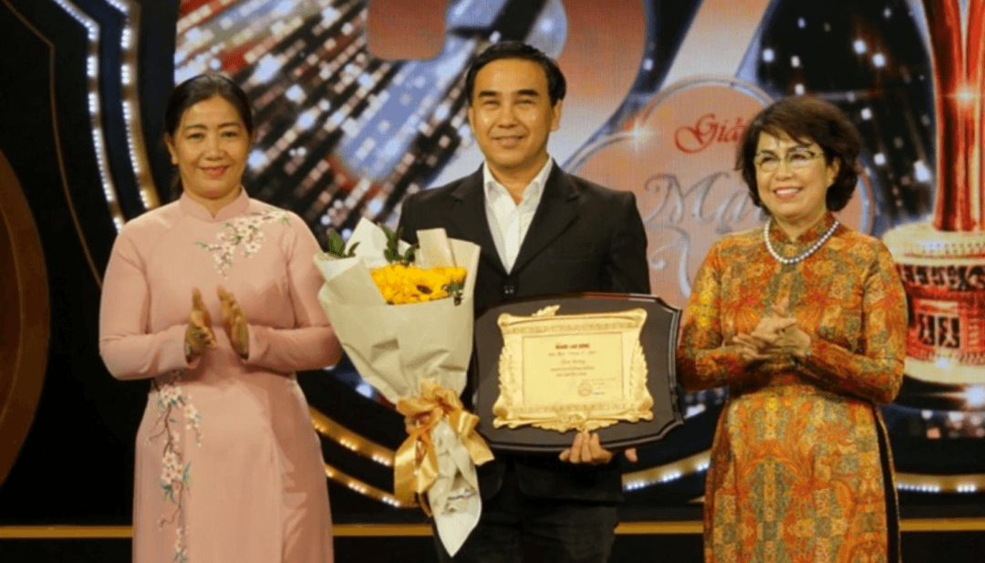 MC Quyền Linh được xướng tên ở giải Nghệ sĩ vì cộng đồng - Ảnh: Internet