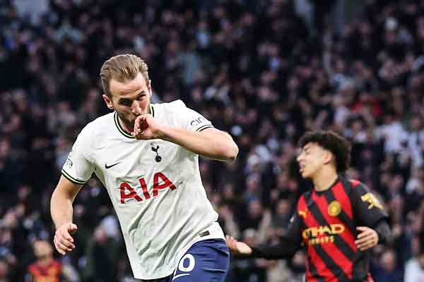 Harry Kane tạo kỷ lục trong chiến thắng của Tottenham trước Man City