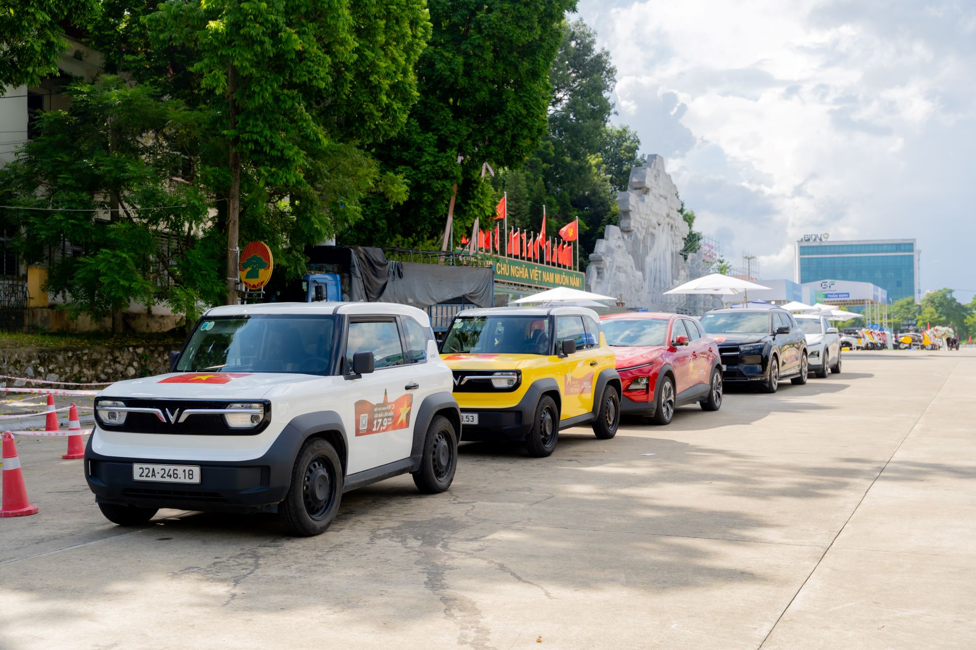 VinFast VF 3 - Dễ mua, dễ lái, 'chân ái' cho người mua ô tô lần đầu