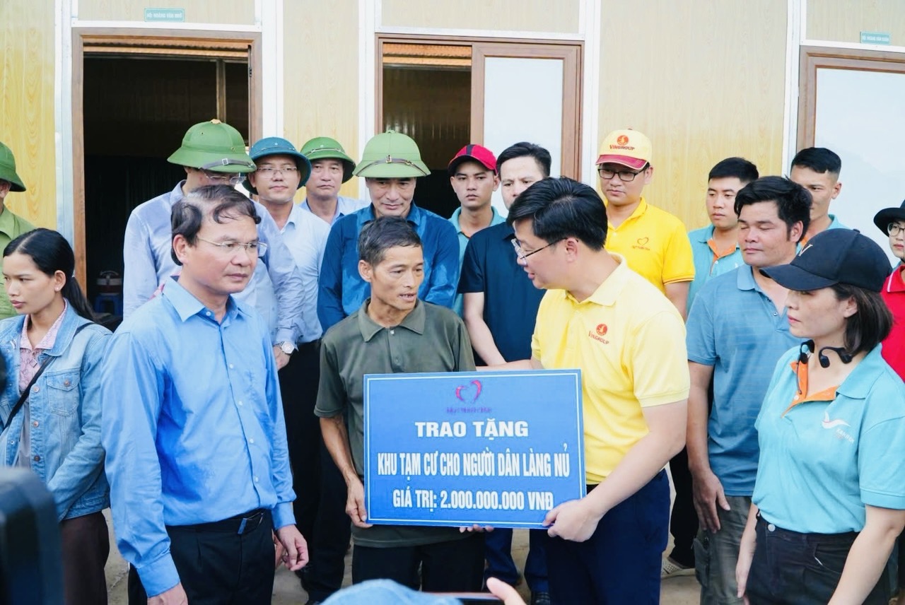 Quỹ Thiện Tâm đón nhận Huân chương Lao động hạng nhất của Chủ tịch nước