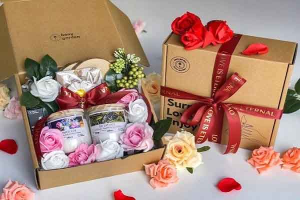Những món quà đặc biệt dành cho các cặp tình nhân trong mùa lễ Valentine 2023