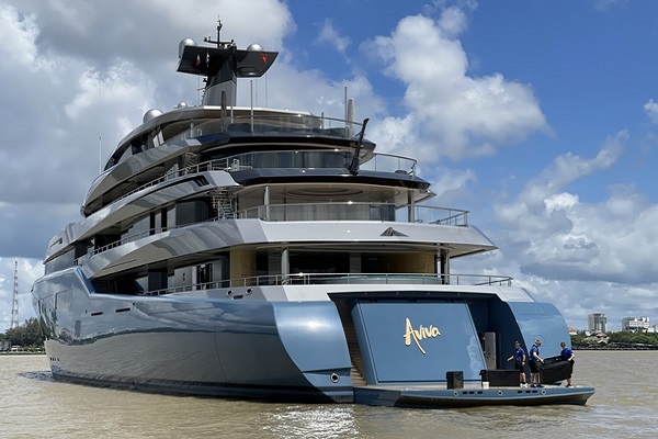 Vì sao tỉ phú Anh chủ Tottenham đưa siêu du thuyền trăm triệu USD đến Cần Thơ tận 3 lần?