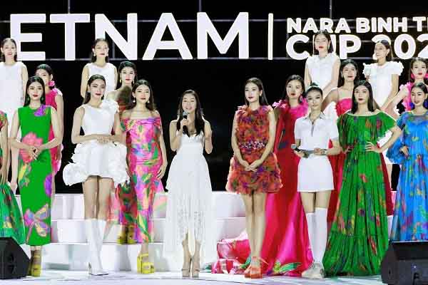 Miss World Vietnam tổ chức show thời trang hoành tráng tại lễ bế mạc giải 'Golf Strong Vietnam'