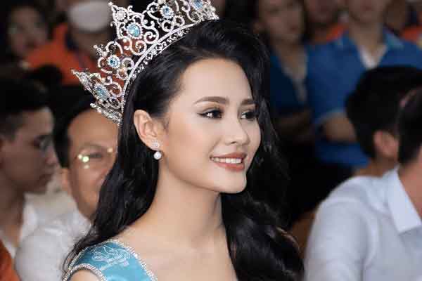Đinh Phương Như xúc động về thăm trường sau đăng quang 'Hoa hậu Biển đảo Việt Nam 2022'