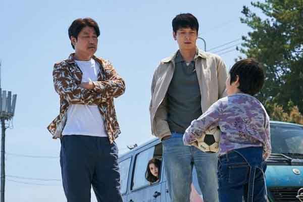 Song Kang Ho và Gang Dong Won trở thành 'cặp bài trùng' trong phim mới
