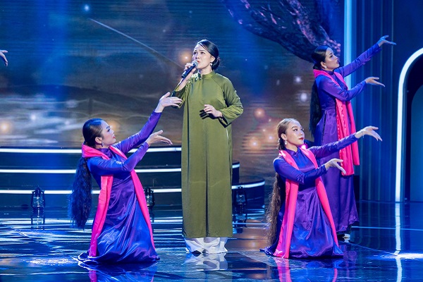 Đồng cảm với nỗi lòng phụ nữ, Thái Chi xuất sắc tiến vào chung kết 'Người hát tình ca 2022'