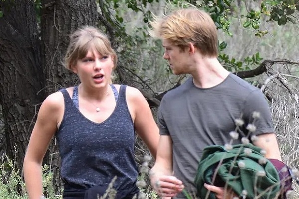 6 năm bên nhau, Taylor Swift và Joe Alwyn chính thức đường ai nấy đi