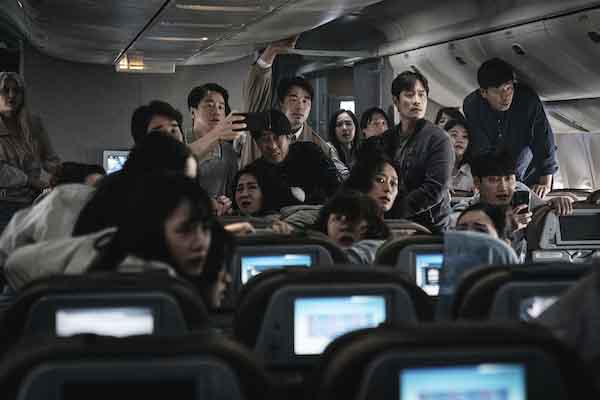 ‘Hạ cánh khẩn cấp’ lập kỷ lục cho điện ảnh Hàn Quốc tại Việt Nam 