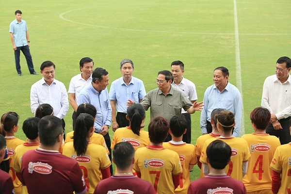 Thủ tướng Phạm Minh Chính gặp mặt động viên ĐT nữ Việt Nam trước thềm World Cup