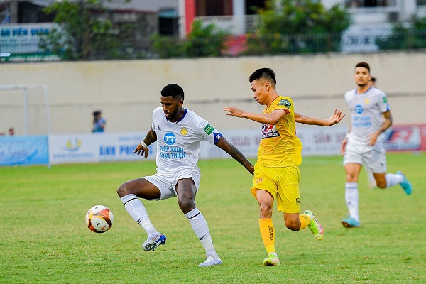 Thua Nam Định trên sân nhà, Đông Á Thanh Hóa ‘hụt hơi’ trong cuộc đua vô địch V.League