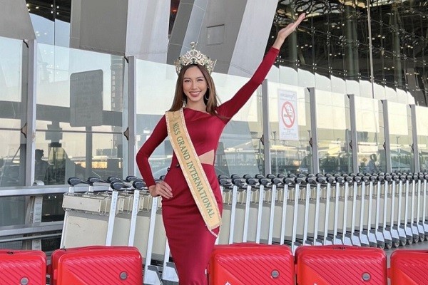 Hoa hậu Thùy Tiên đội vương miện Miss Grand International về Việt Nam