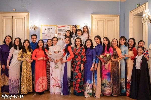 Tôn vinh và kết nối văn hóa Việt - Pháp