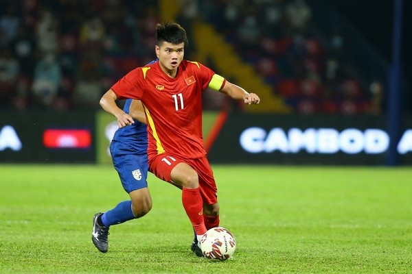 ‘Sát thủ’ U.23 Việt Nam vui buồn lẫn lộn trong ngày đồng đội đăng quang