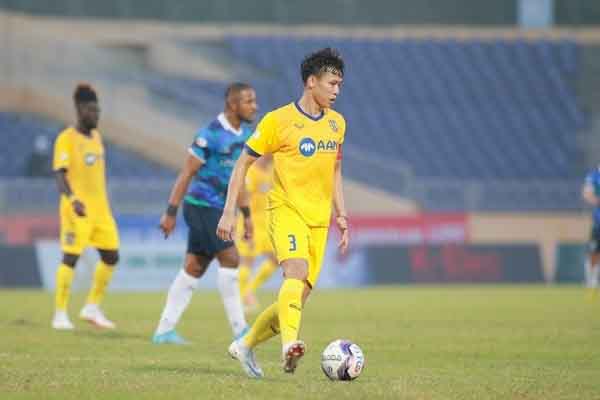 CLB Bình Định thắng lớn đội hình tiêu biểu vòng 2 V-League