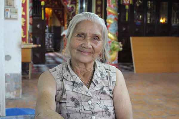 Nghệ sĩ Hồng Sáp: 86 tuổi vẫn ở nhà thuê, kiếm từng đồng trang trải cuộc sống