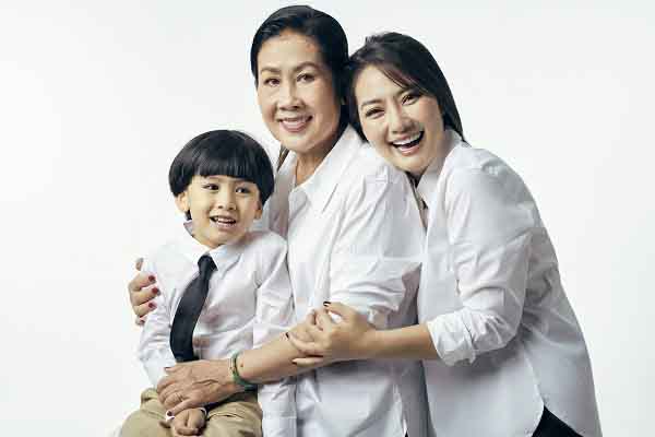 Bộ ảnh ba thế hệ của diễn viên Ngọc Lan