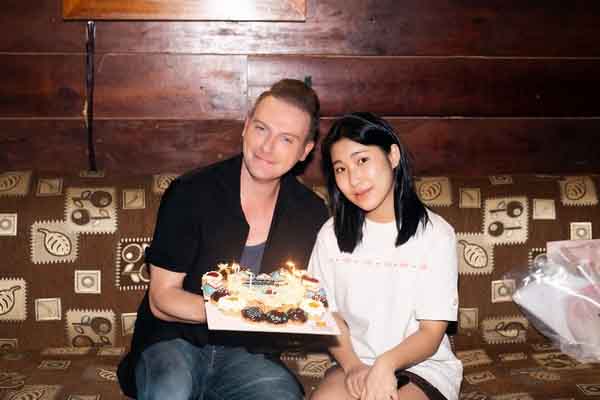 Kyo York xúc động khi được Ju Uyên Nhi và dàn sao nhí bí mật tổ chức sinh nhật