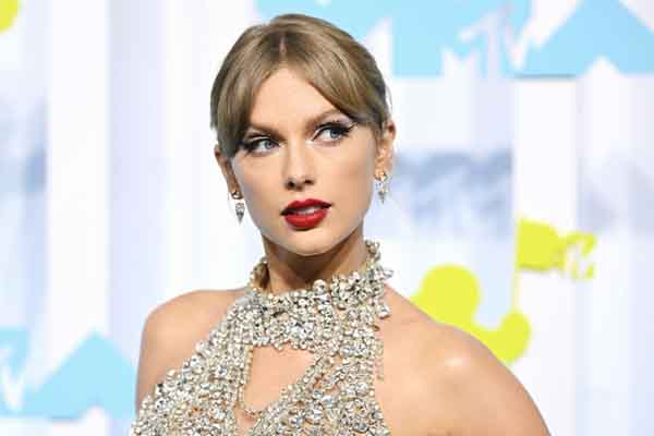 Taylor Swift sáng tác nhạc cho siêu phẩm kinh dị 'Xa ngoài kia nơi loài tôm hát'