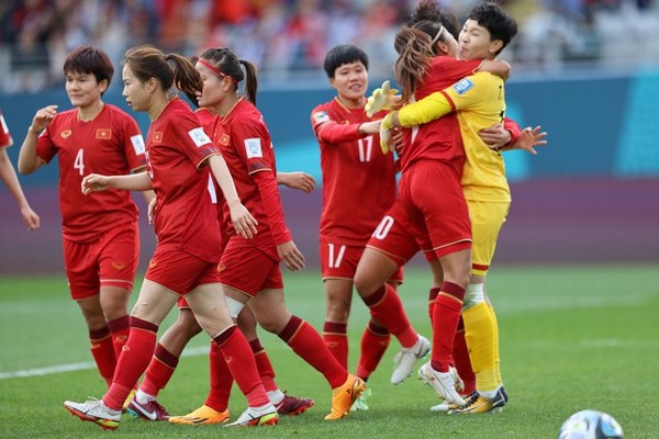 VFF thưởng đội tuyển nữ Việt Nam 800 triệu đồng vì đã chơi quả cảm trước đội Mỹ