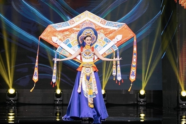 Miss Grand Vietnam 2023: Đặng Hoàng Tâm Như trình diễn thiết kế lấy cảm hứng từ Pháp lam Huế