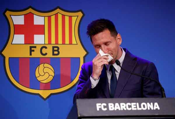 Messi khóc nức nở, nói đã làm tất cả để ở lại Barcelona, chưa đạt thỏa thuận với PSG