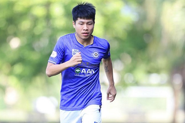 Hậu vệ Nguyễn Văn Vĩ và cơ hội tại đội tuyển Quốc gia
