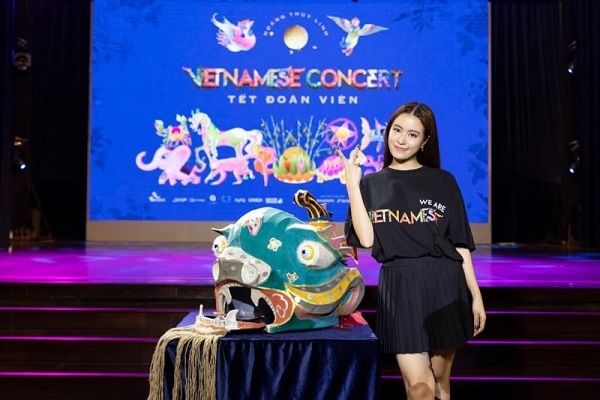 Hoàng Thùy Linh làm liveshow đầu tiên sau 13 năm ca hát