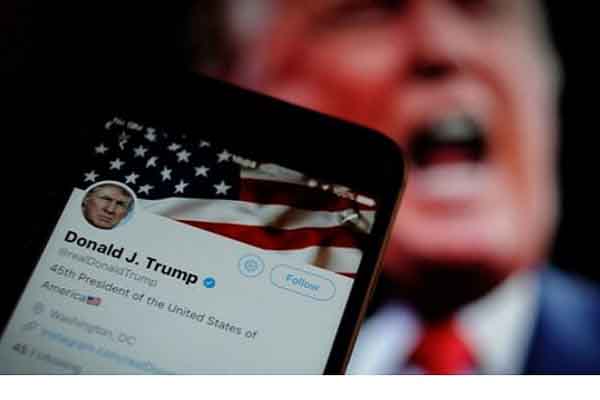 Người nổi tiếng ăn mừng khi tài khoản Twitter của Trump bị khóa vĩnh viễn