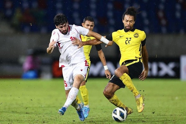 Thắng Malaysia, đội tuyển Tajikistan lên ngôi vô địch tại King's Cup 2022