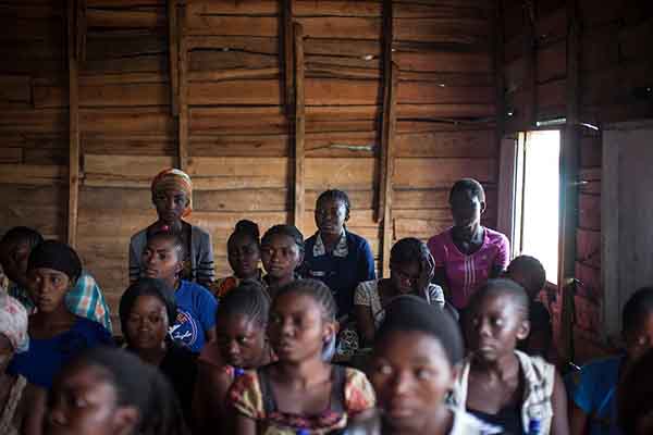 Hủ tục ‘kỳ thị ngày đèn đỏ’ và nỗ lực đấu tranh vì tự tôn của những phụ nữ Congo