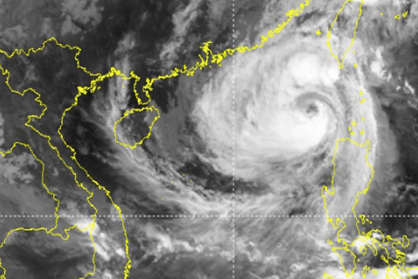 Bão số 6 tăng tốc giật cấp 14, diễn biến khó lường