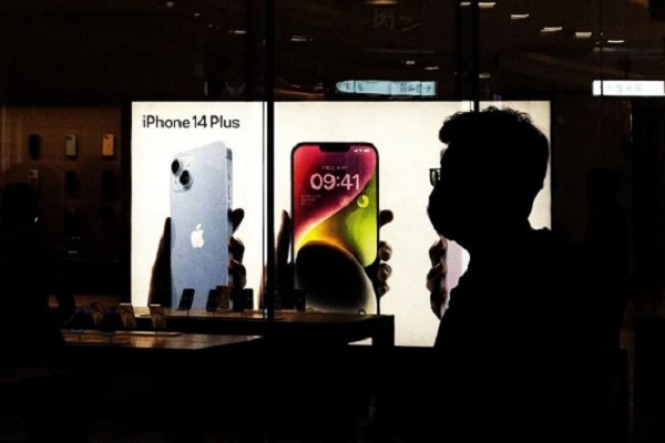 Apple có thể mất hơn 200 tỉ USD trong 2 ngày do lệnh cấm iPhone ở Trung Quốc