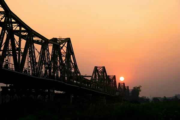Long Biên - Cây cầu bắc qua ba thế kỷ