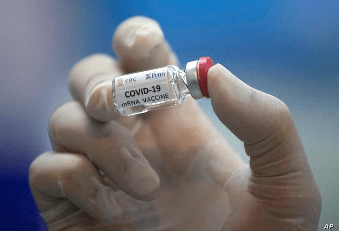 WHO lo ngại về sự an toàn việc vội vàng sử dụng rộng rãi vắc xin COVID-19