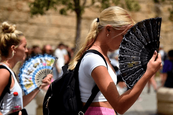 Nắng nóng, phụ nữ bị nguy cơ cao hơn so với đàn ông