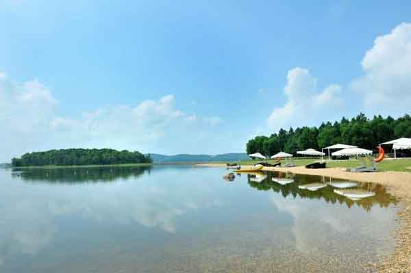 Những địa điểm cắm trại quanh Hà Nội sôi động mùa hè này