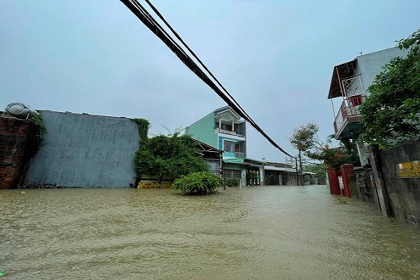 Ngập lụt do mưa lớn, Đà Nẵng ngừng cấp điện nhiều khu vực