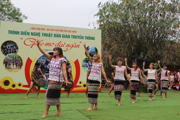 Bản sắc truyền thống trong Ngày Văn hóa các dân tộc Việt Nam