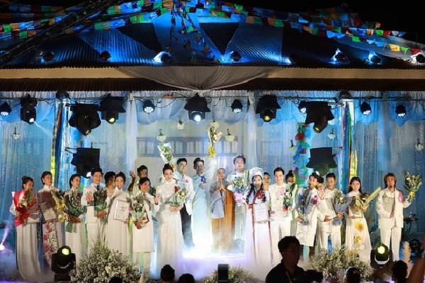 Hơn 30 nghệ sĩ hát mừng lễ Vu lan báo hiếu tại Tịnh thất Hương Đức
