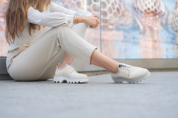 Nếu hạn chế đi giày cao gót, bạn sẽ nhận được 4 lợi ích sức khỏe sau