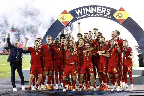 Đánh bại Croatia trong trận chung kết UEFA Nations League, Tây Ban Nha có danh hiệu đầu tiên sau 11 năm