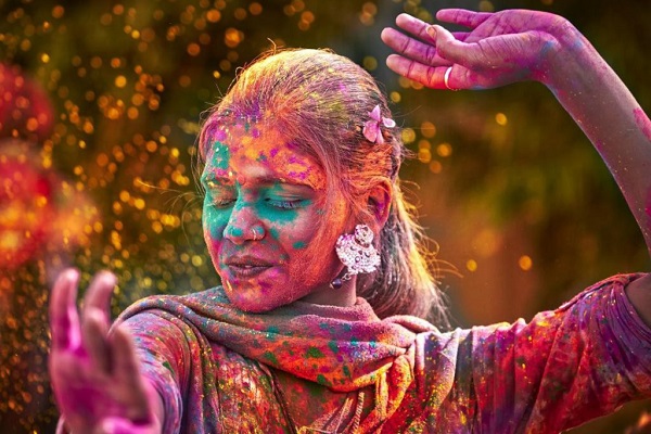 Lễ hội Holi ngập tràn màu sắc ở Ấn Độ