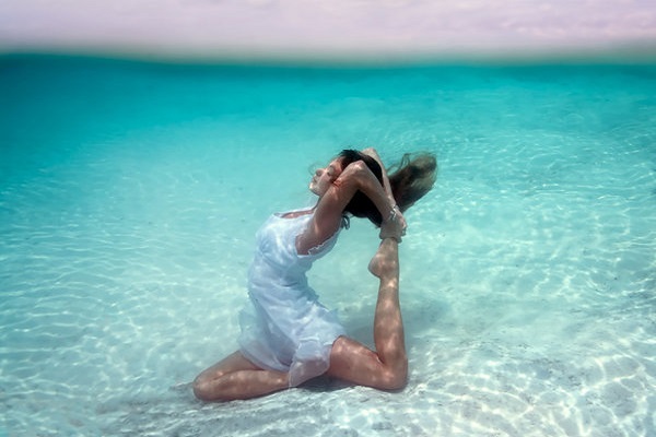 Yoga dưới nước và những lợi ích bất ngờ